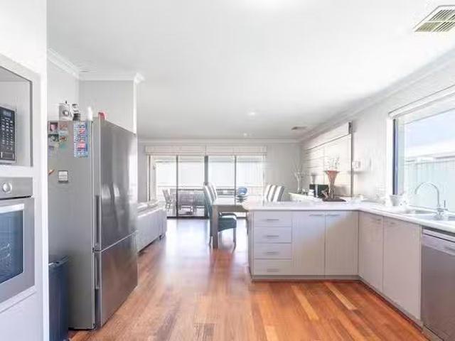 For Rent! 19 Friend Terrace, Baldivis, WA 6171