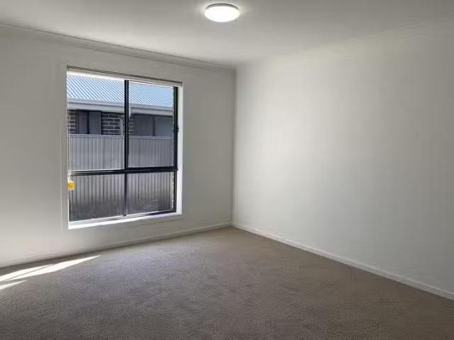 Nice 19 Henderson Street, Blakeview, SA 5114