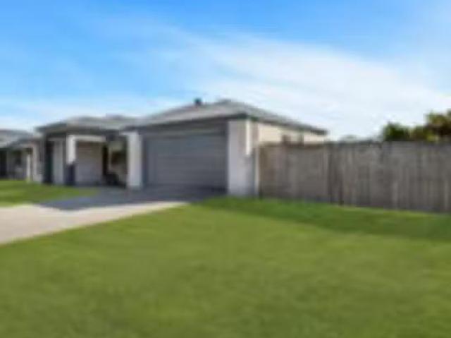 Just in! 19 Hough Way, Wondunna, QLD 4655