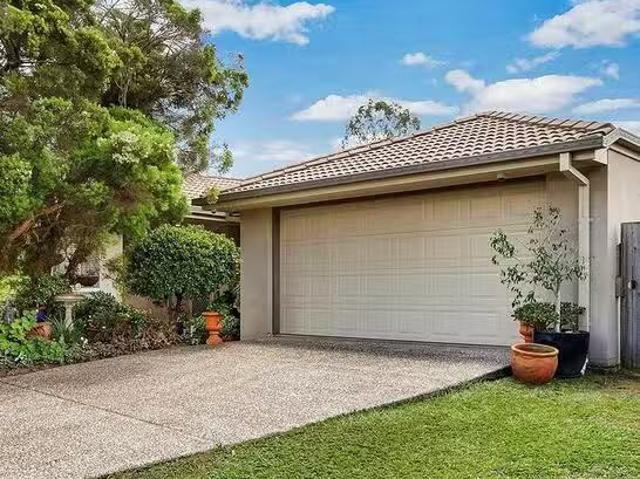 Nice 19 Oleosa Close, Moggill, QLD 4070