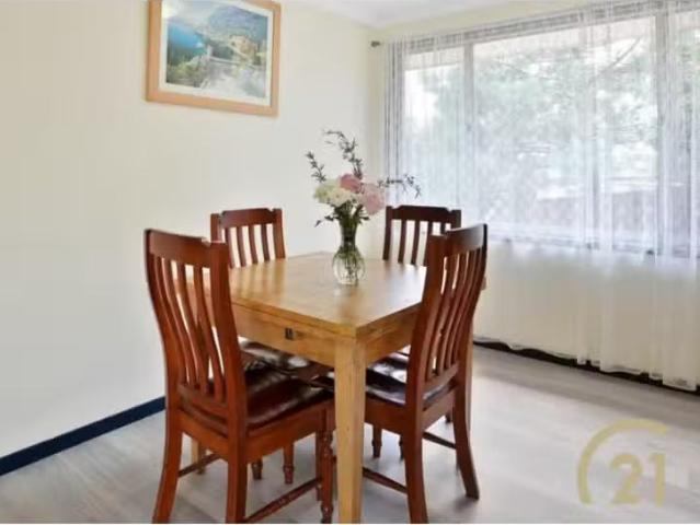 Cozy 1 Murch Place, Eagle Vale House for rent Listed by Mirna.