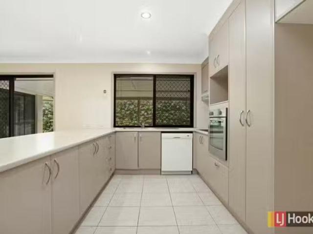 Just in! 1 Atrium Way, Everton Hills, QLD 4053