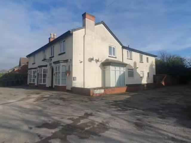 Unique 1 BA 1 bedroom flat for rent in Birmingham Road, Oakhur.