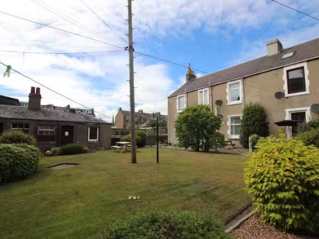 Rental! 1 BA 1 bedroom flat for rent in Brook Street, Broughty.
