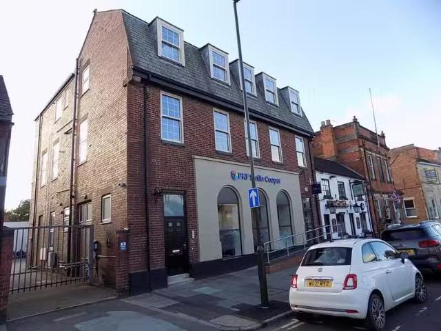Nice 1 BA 1 bedroom flat for rent in Compton, Ashbourne, Derby.