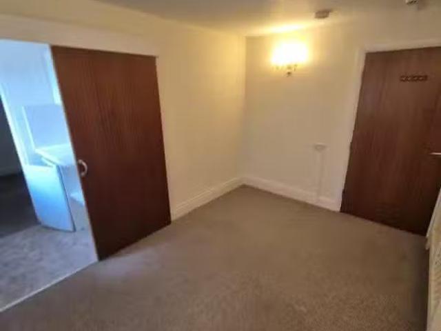 For Rent! 1 BA 1 bedroom flat for rent in Stratton On The Foss.