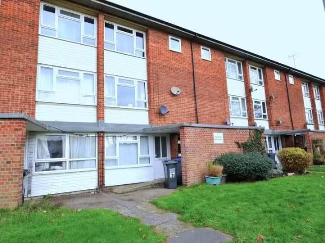 New 1 BA 1 bedroom ground floor maisonette for rent in Northfi.