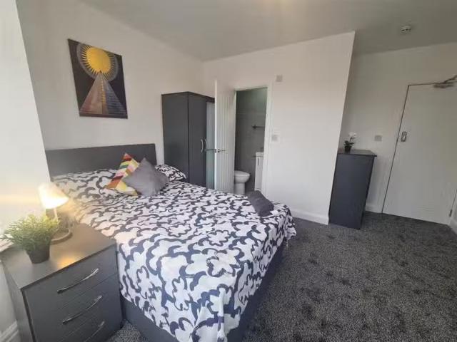 For Rent! 1 BA 1 bedroom house share for rent in Other Road, R.
