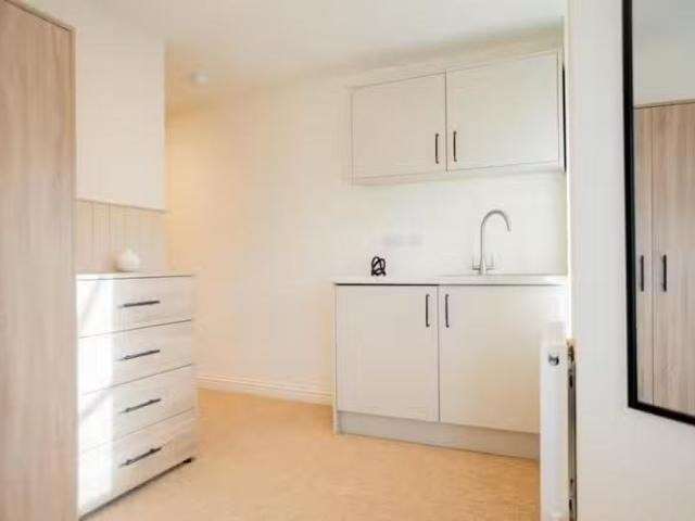 Nice 1 BA 1 bedroom house share for rent in Repton Road, Brist.