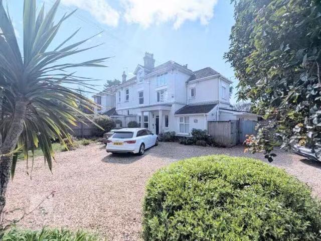 Just in! 1 BA 1 bedroom property for rent in Braidley Road, Bo.