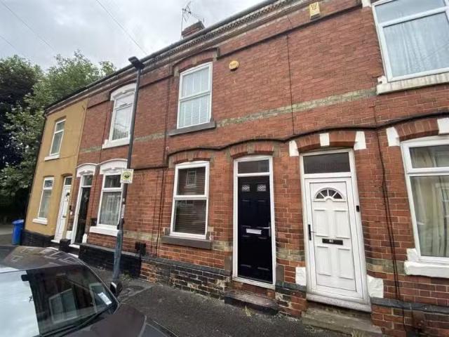Unique 1 BA 2 bedroom terraced house for rent in Beverley Stre.