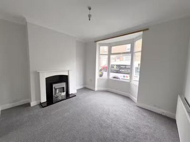 Nice 1 BA 2 bedroom terraced house for rent in Grosvenor Stree.