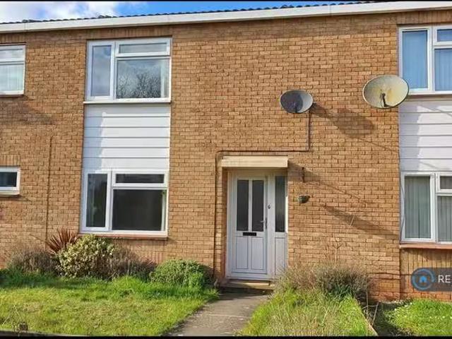 Charming 1 BA 2 bedroom terraced house for rent in Lapwing Gar.