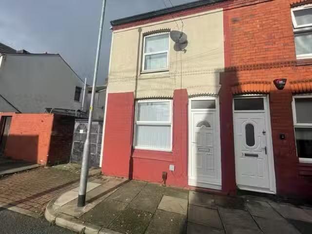 Deal! 1 BA 2 bedroom terraced house for rent in Norman Road, W.
