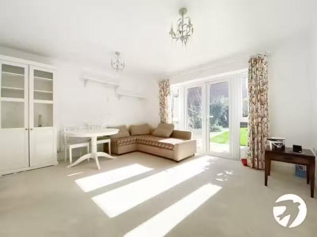 New 1 BA 2 bedroom terraced house for rent in Pinson Way, Orpi.