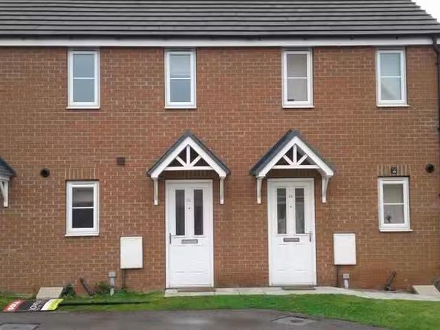 Cozy 1 BA 2 bedroom terraced house for rent in Plover Way, Spa.