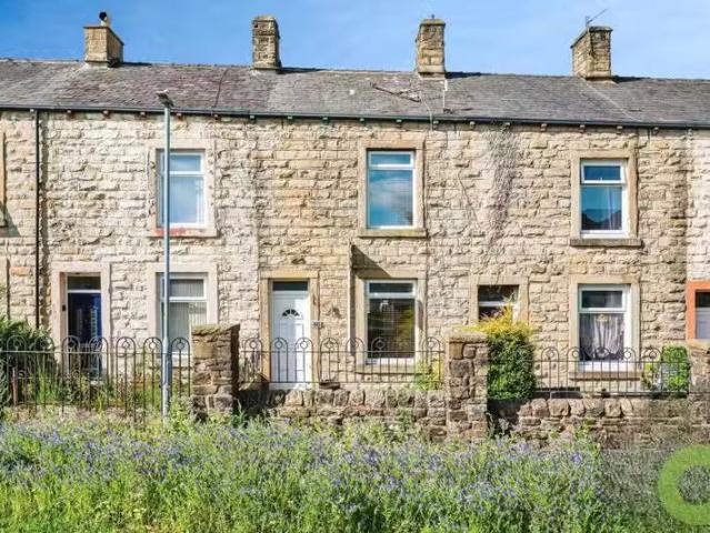 Deal! 1 BA 2 bedroom terraced house for rent in Russell Terrac.