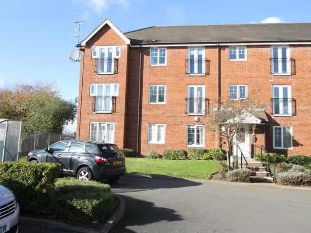 Rental! 1 BA 2 bedroom apartment for rent in Bromford Road, Ol.