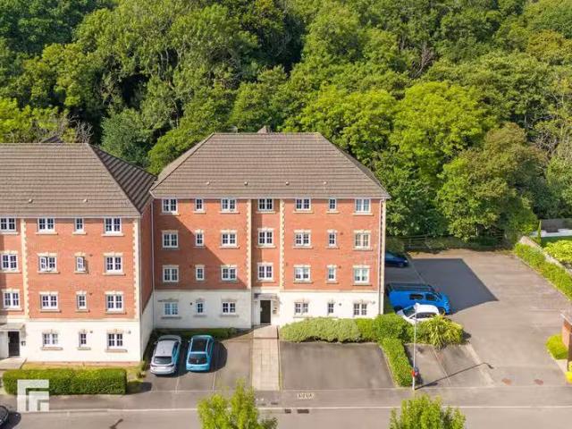 Charming 1 BA 2 bedroom apartment for rent in Fisher Hill Way.