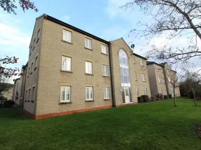 For Rent! 1 BA 2 bedroom apartment for rent in Langwood Court.