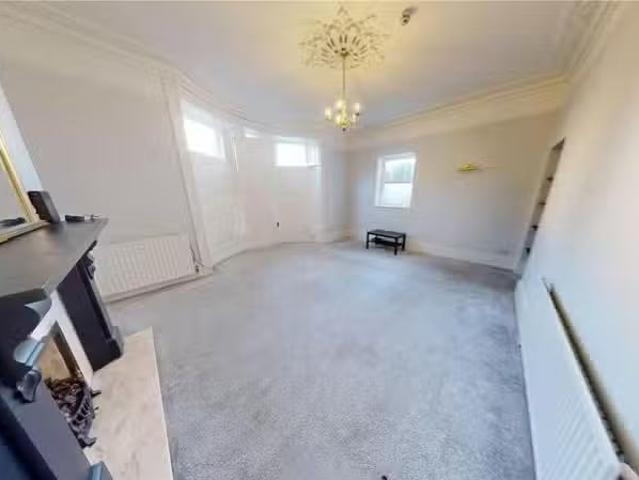 Deal! 1 BA 2 bedroom apartment for rent in Redland Park, HFF.