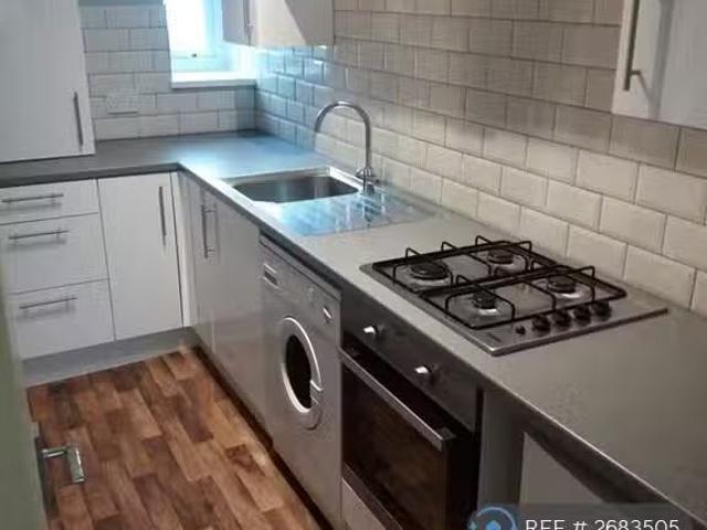 Cozy 1 BA 2 bedroom flat for rent in Boulevard, Weston Super M.