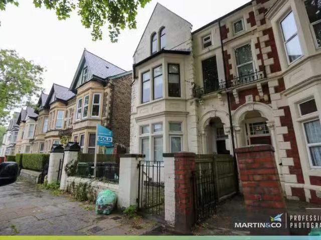 Nice 1 BA 2 bedroom flat for rent in Penylan Road, Penylan, CF24