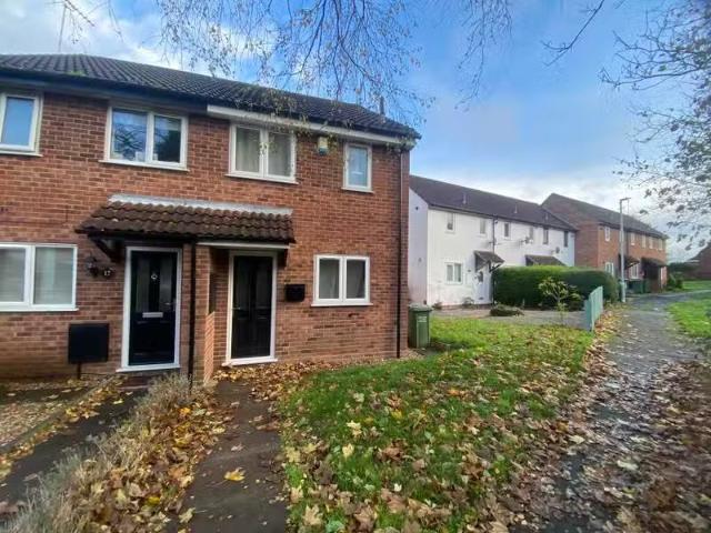 Rental! 1 BA 2 bedroom house for rent in Linnet Rise, Kiddermi.
