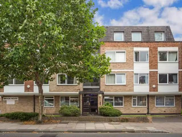 Deal! 1 BA 2 bedroom property to let in Brook House, 143 Londo.