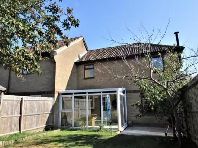 New 1 BA 3 bedroom terraced house for rent in Vermuyden Way, F.