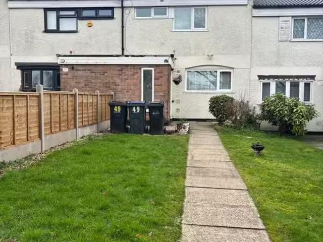 Just in! 1 BA 3 bedroom terraced house for rent in Malpas Driv.