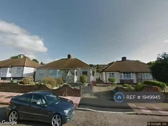Charming 1 BA 3 bedroom bungalow for rent in Augustine Road, O.