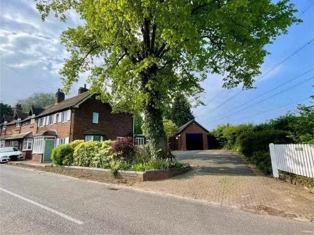 Rental! 1 BA 3 bedroom cottage for rent in Manor Cottage, Bars.