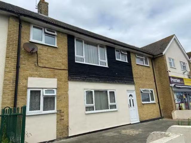 New 1 BA 3 bedroom flat for rent in St Giles Close, Dover, CT17