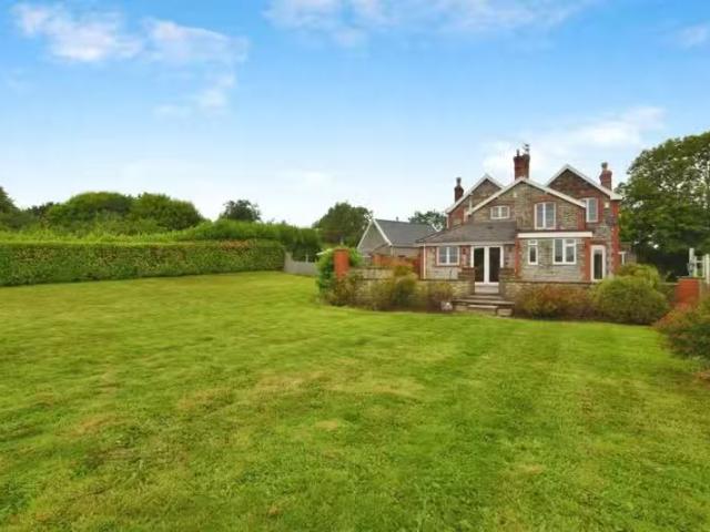 Charming 1 BA 3 bedroom house for rent in Bridgwater Road, Bar.
