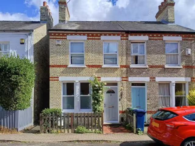 Just in! 1 BA 3 bedroom house for rent in Garden Walk, Cambrid.