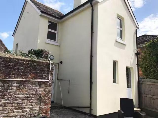 Unique 1 BA 3 bedroom house for rent in St. Johns Hill, Wareha.