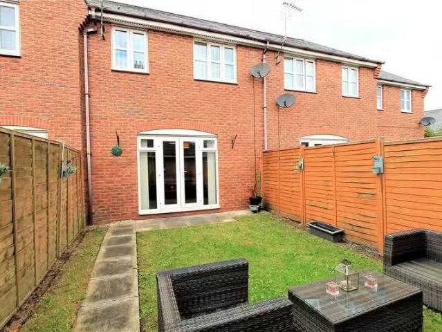 New 1 BA 3 bedroom mews property for rent in Deansgate, Wychwo.