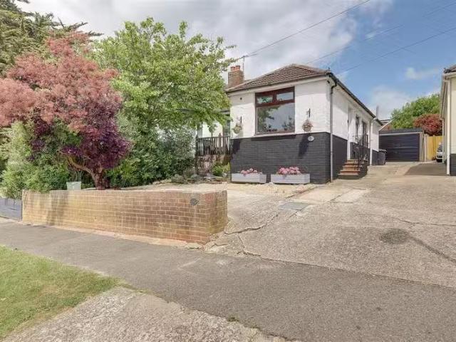 New 1 BA 3 bedroom semi detached bungalow for rent in Valley R.