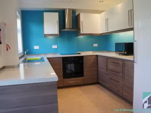Deal! 1 BA 4 bedroom terraced house for rent in Bantock Way, B.