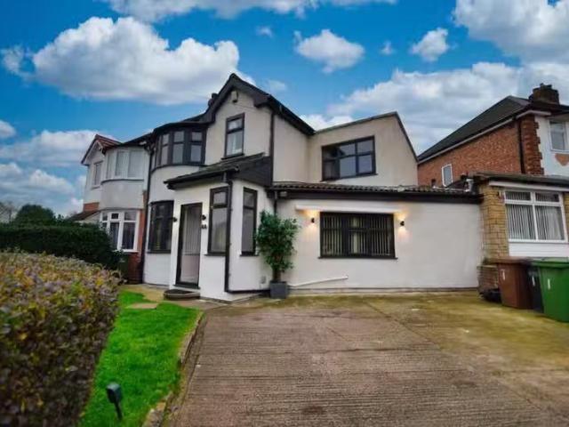 Unique 1 BA 4 bedroom semi detached house for rent in Springfi.