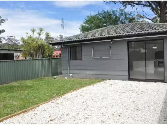 Deal! 1 BA 96A Kerry Crescent, BERKELEY VALE Apartment for ren.
