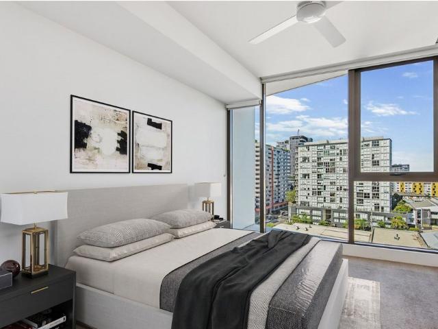 Charming 1 Bed, 1 Bath Apartment with Parking in Newstead