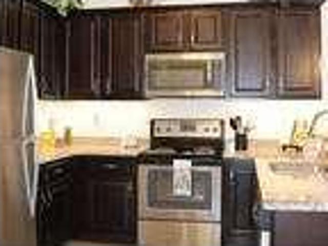 Charming 1 Bed 1 Bath Now Available