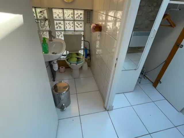 Charming 1 bedroom & 1 living room house on courtyard in Butte aux Cailles, 5 min from metro Paris Amsterdam Apartments for Rent