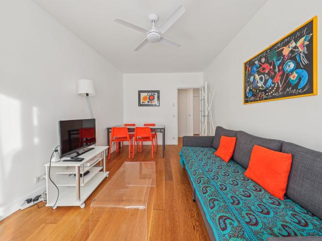 Charming 1 Bedroom Apartment on Rue Ranelagh, Paris Amsterdam Apartments for Rent