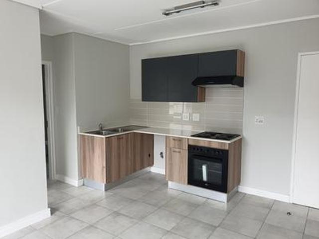 charming 1 bedroom apartment on the.
