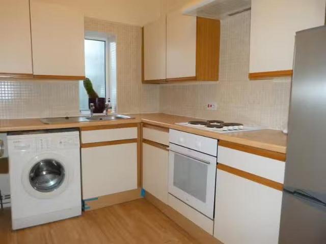 Unique 1 bedroom apartment for rent in Holdenhurst Road, Bourn.