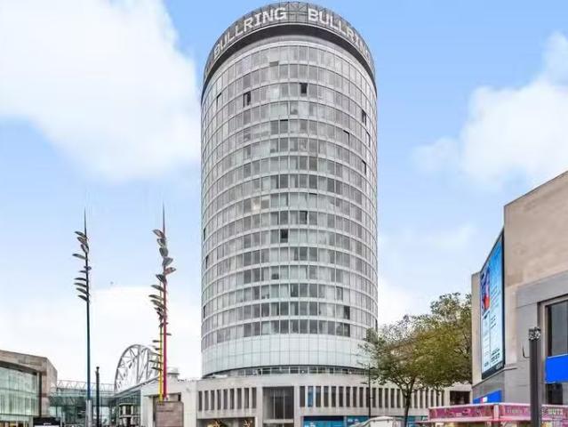 Cheap 1 bedroom apartment for rent in The Rotunda, New Street.
