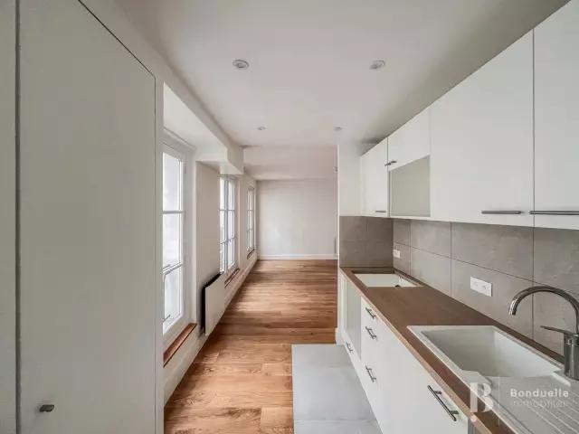Charming 1 Bedroom Apartment in Place Vendôme